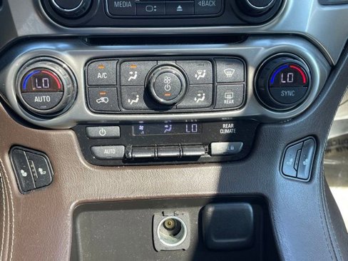 Used 2019 Chevrolet Tahoe LT image 16