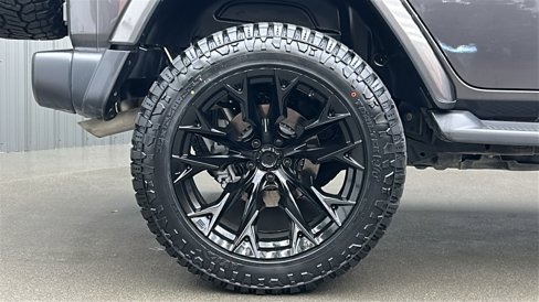 Used 2024 Jeep Wrangler Unlimited w/ Convenience Group image 11
