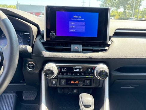 Used 2023 Toyota RAV4 XLE image 18