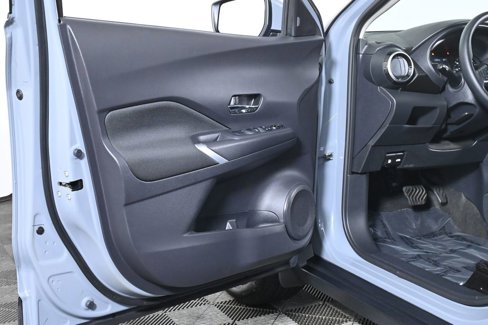 Certified 2024 Nissan Kicks SV image 27