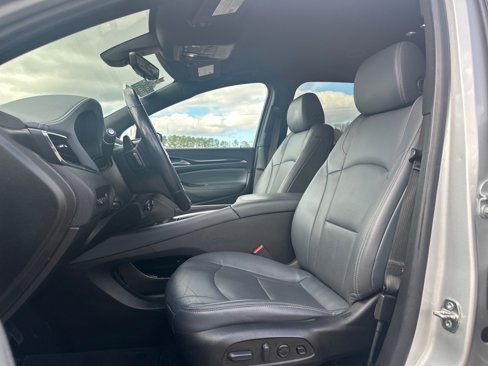 Used 2022 Buick Enclave Premium image 21
