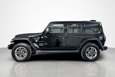 Used 2019 Jeep Wrangler Unlimited Sahara image 2