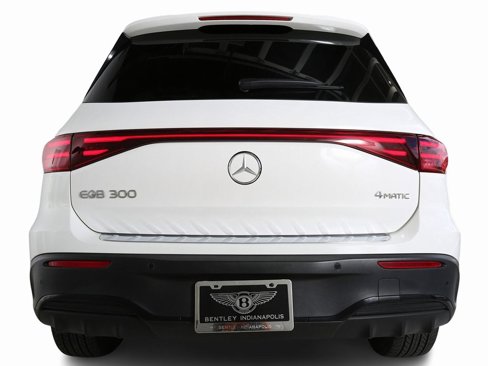Used 2024 Mercedes-Benz EQB 300 4MATIC image 7