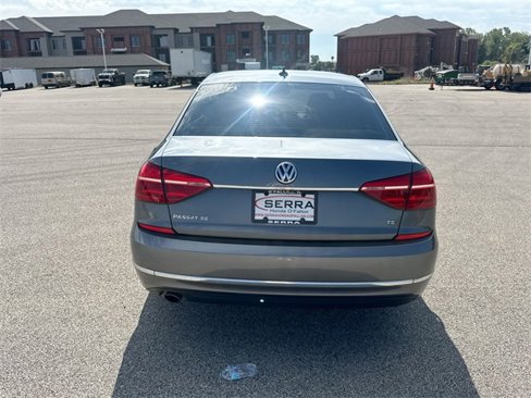 Used 2016 Volkswagen Passat 1.8T SE image 12