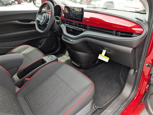 New 2024 FIAT 500 e (RED) image 31