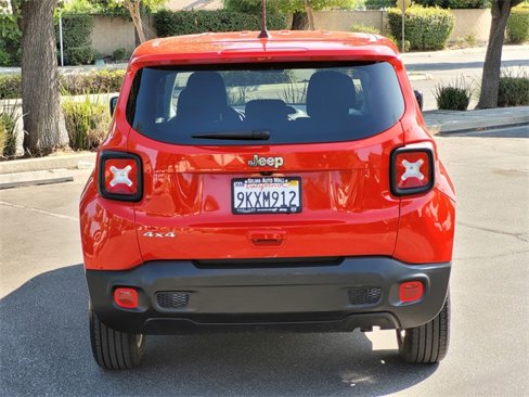 Certified 2023 Jeep Renegade Latitude image 6