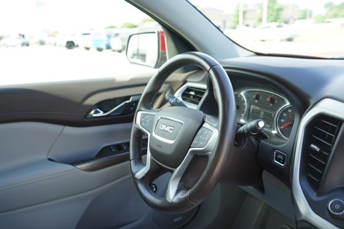 Used 2019 GMC Acadia SLT image 25