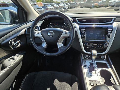 Used 2018 Nissan Murano SV image 16