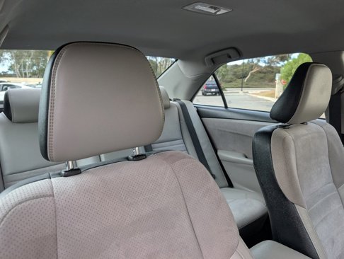 Used 2017 Toyota Camry XSE image 3