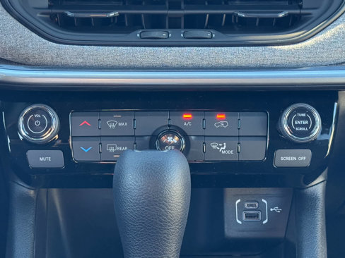 New 2025 Jeep Compass Sport image 34