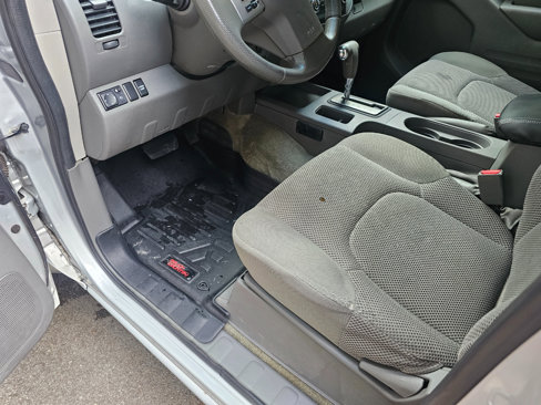 Used 2016 Nissan Frontier SV image 24