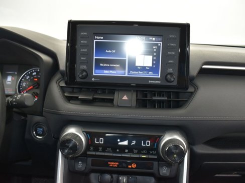 Used 2022 Toyota RAV4 XLE image 29