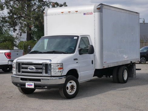 Used 2016 Ford E-350 and Econoline 350 Super Duty w/ Power Windows & Locks Group image 2