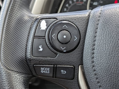 Used 2013 Toyota RAV4 XLE image 24