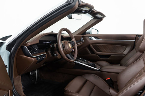 Used 2025 Porsche 911 GTS image 4