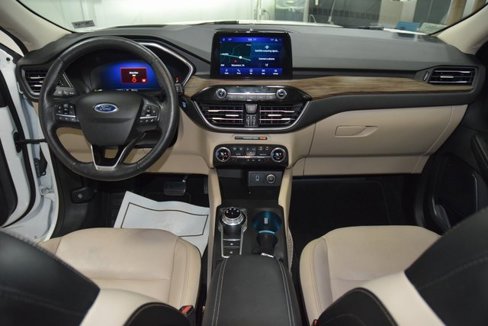 Used 2020 Ford Escape Titanium w/ Titanium Premium Package 2.0 image 30