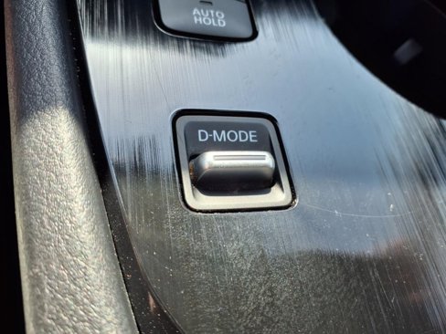 Used 2024 Nissan Rogue SV image 28