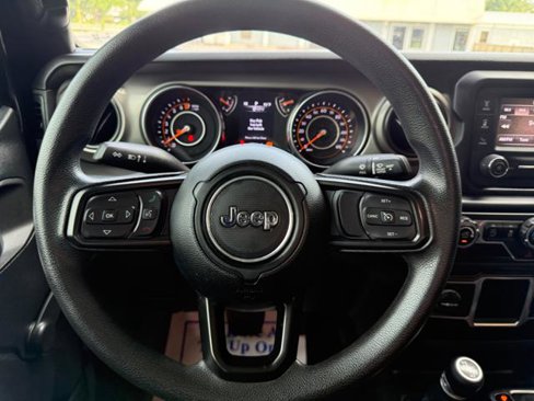Used 2021 Jeep Gladiator Sport image 11