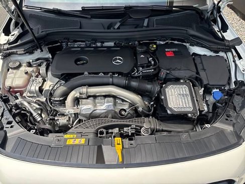 Used 2025 Mercedes-Benz GLA 250 4MATIC image 22