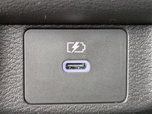 New 2025 Nissan Versa SR w/ Trunk Package image 25