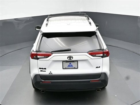 Used 2022 Toyota RAV4 XLE image 20