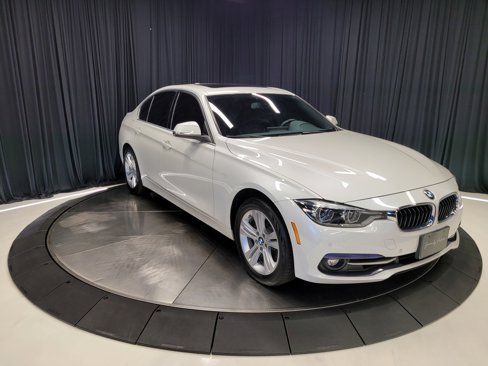 Used 2017 BMW 330i xDrive Sedan image 4