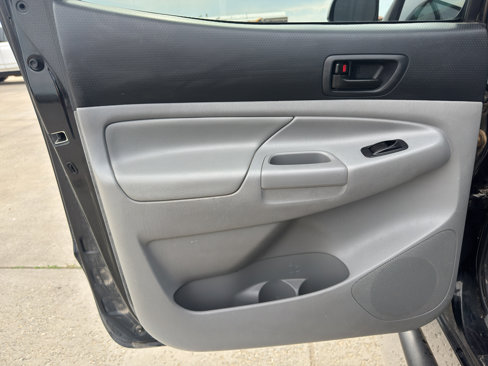 Used 2015 Toyota Tacoma TRD Pro image 19
