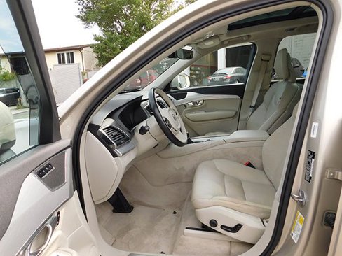 Used 2016 Volvo XC90 T6 Momentum image 16