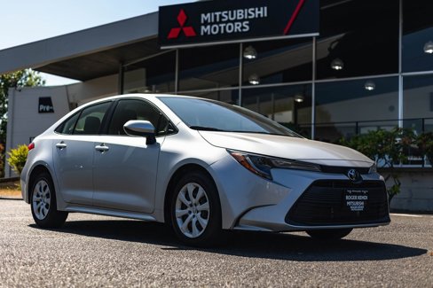 Used 2023 Toyota Corolla LE image 1