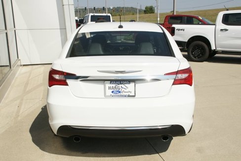 Used 2013 Chrysler 200 Limited w/ Sun/Sound Group image 4