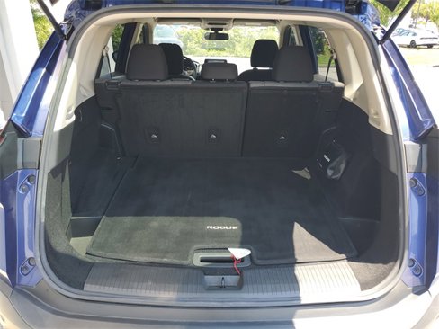 Used 2021 Nissan Rogue S image 6