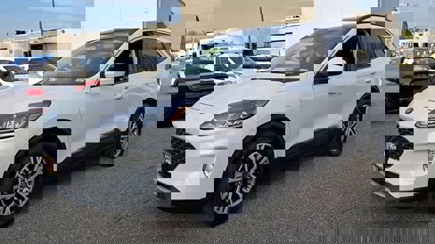 Certified 2022 Ford Escape SEL w/ Technology Package image 5