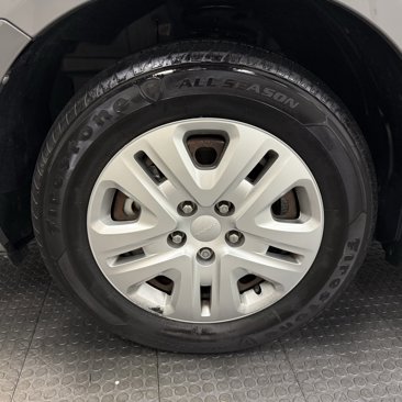 Used 2020 Dodge Journey SE image 12