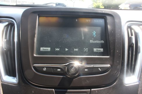 Used 2018 Chevrolet Malibu LT image 10