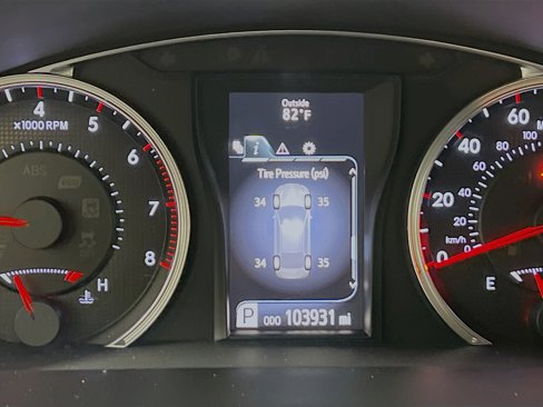 Used 2017 Toyota Camry SE image 22