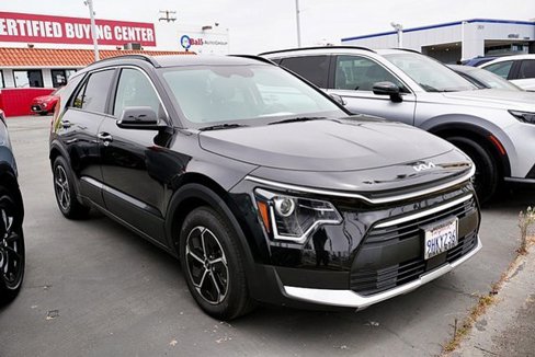 Certified 2023 Kia Niro EX image 1