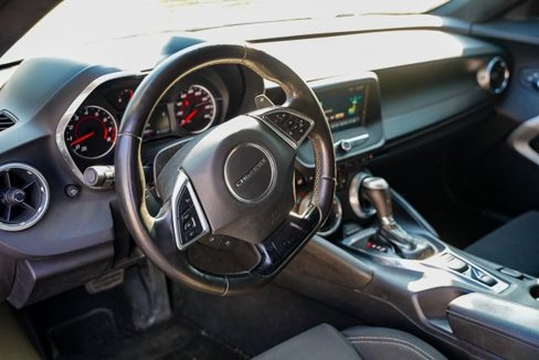 Used 2016 Chevrolet Camaro LT image 9