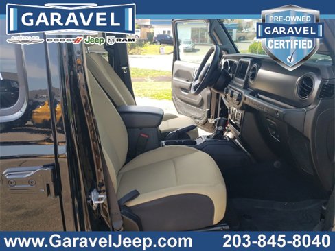 Used 2023 Jeep Wrangler Willys image 35