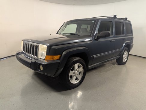 Used 2007 Jeep Commander Sport image 3