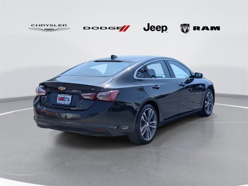 Used 2022 Chevrolet Malibu LT image 3
