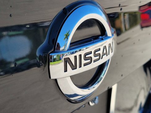 Used 2022 Nissan Rogue Sport SV w/ Technology Package image 8