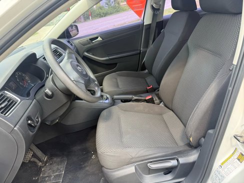 Used 2013 Volkswagen Jetta S image 14