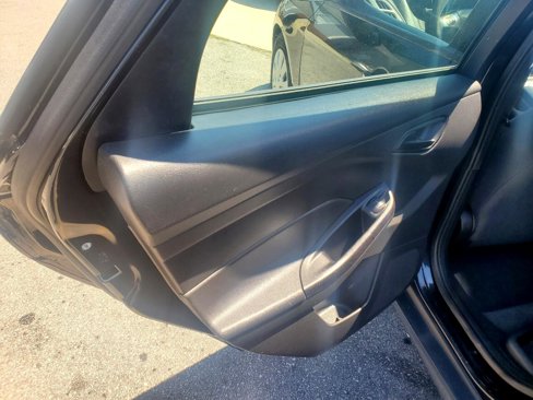 Used 2012 Ford Focus SE image 12