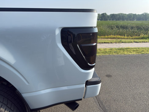 Used 2022 Ford F150 Lariat image 11
