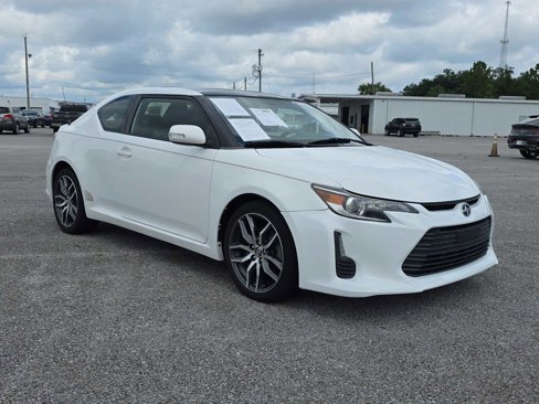 Used 2014 Scion tC image 1