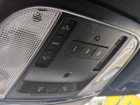 Used 2014 Jeep Grand Cherokee Limited image 26