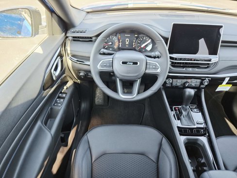 New 2026 Jeep Compass Latitude image 10