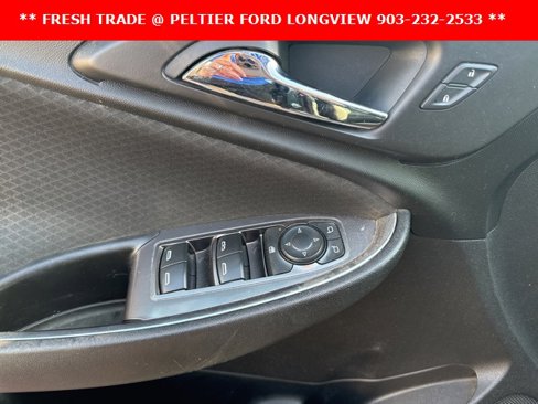 Used 2017 Chevrolet Malibu LT image 15