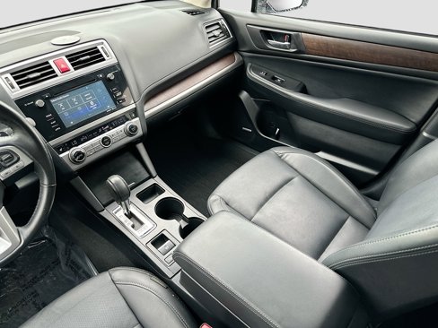 Used 2017 Subaru Outback 2.5i Limited image 22