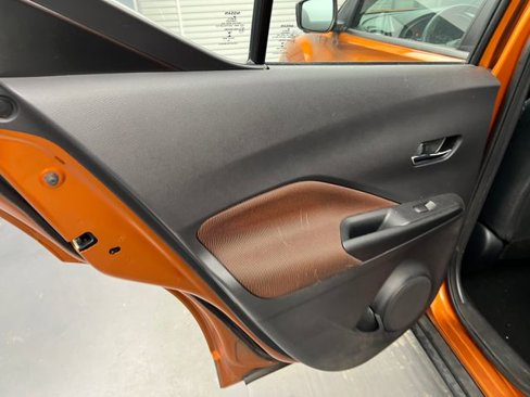 Used 2020 Nissan Kicks SR image 42